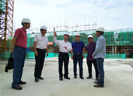 覃振華、劉國江到梧州佛子時代廣場項目調(diào)研